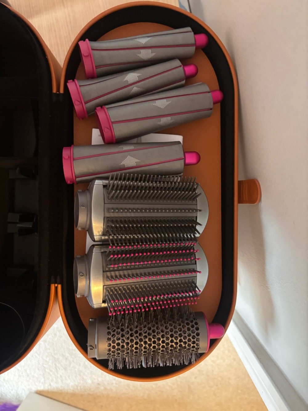 Dyson Airwrap Styler Set in Pink and Silver with Travel Case - Picture 9 of 9